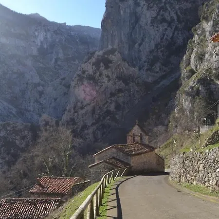 El Portal Del Abuelo * Arenas De Cabrales