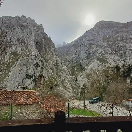 El Portal Del Abuelo Apartment Arenas De Cabrales