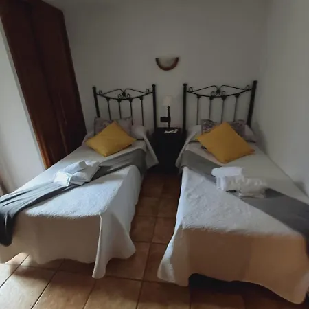 El Portal Del Abuelo Arenas De Cabrales